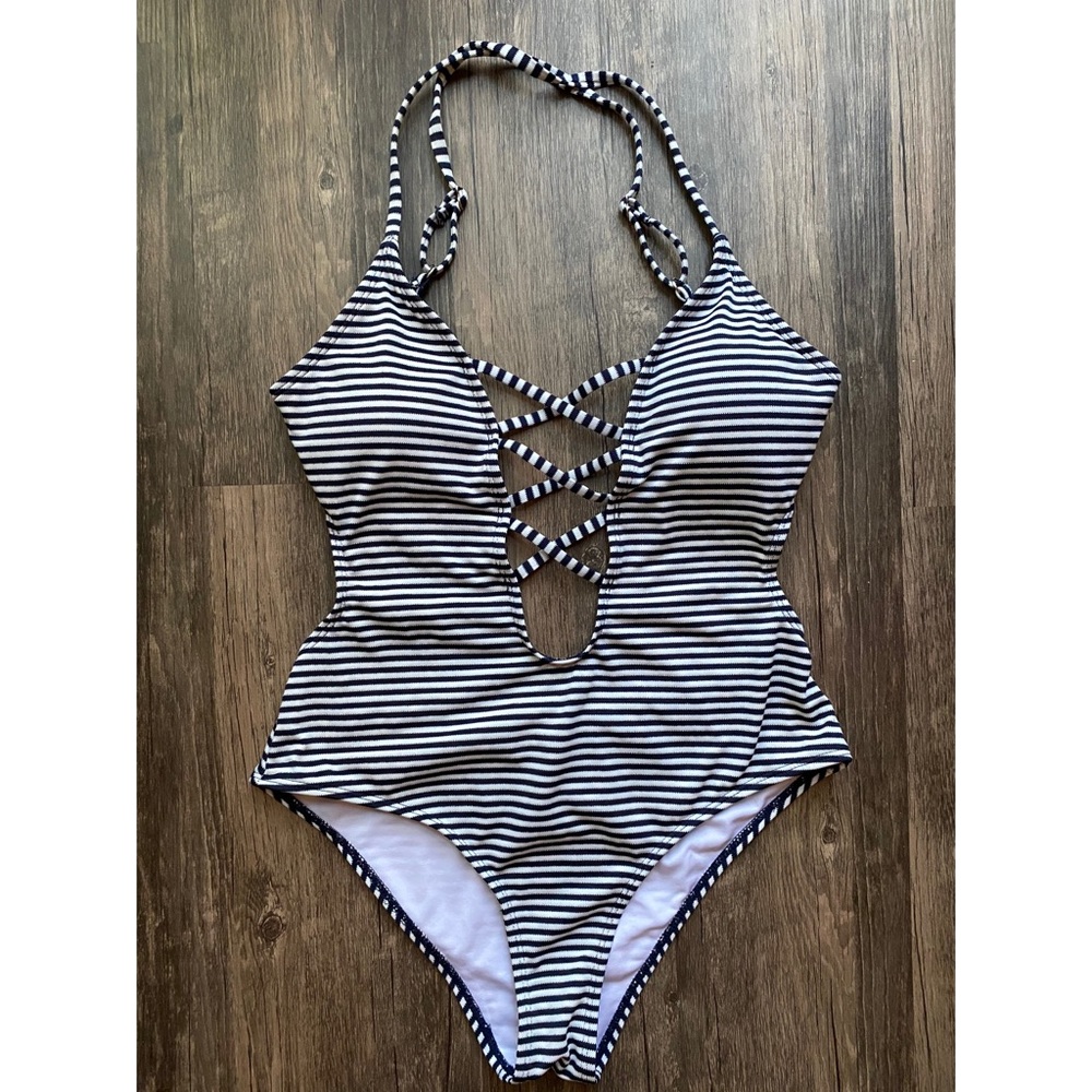 Cupshe Swimsuit